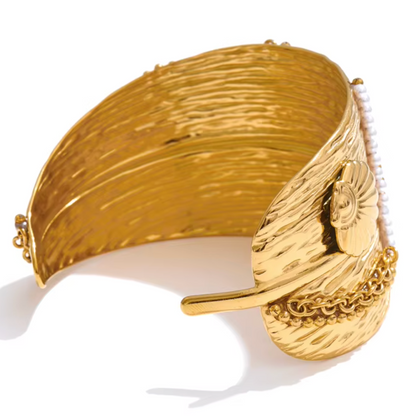 Sea Shell Leaf Cuff